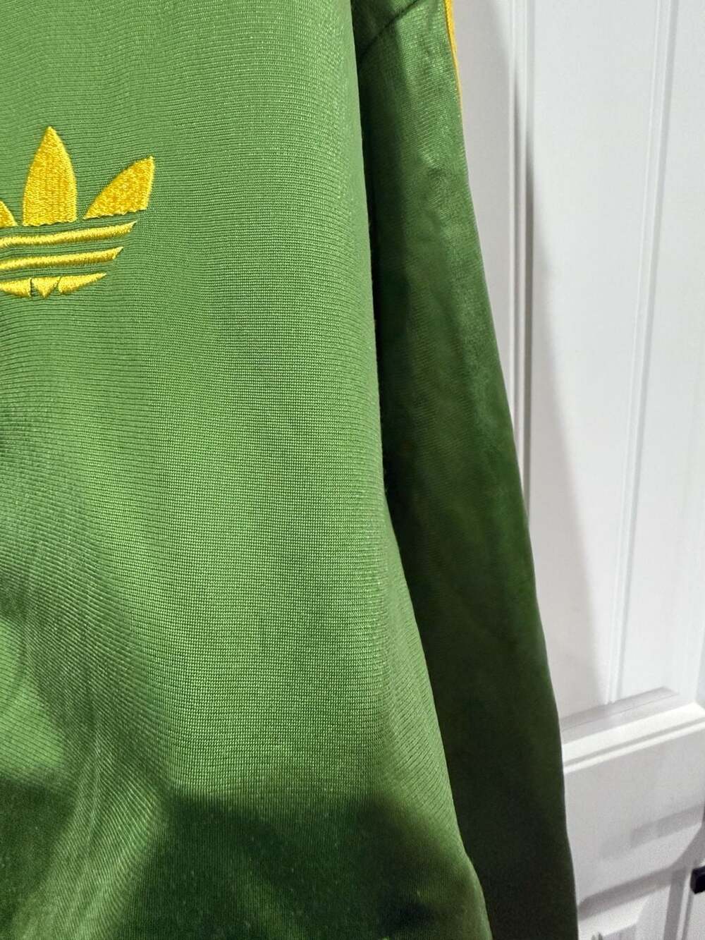 adidas Originals Green Yellow Trefoil Track Jacket XL Y2K Zip Up Retro 2009 - Picture 10 of 11
